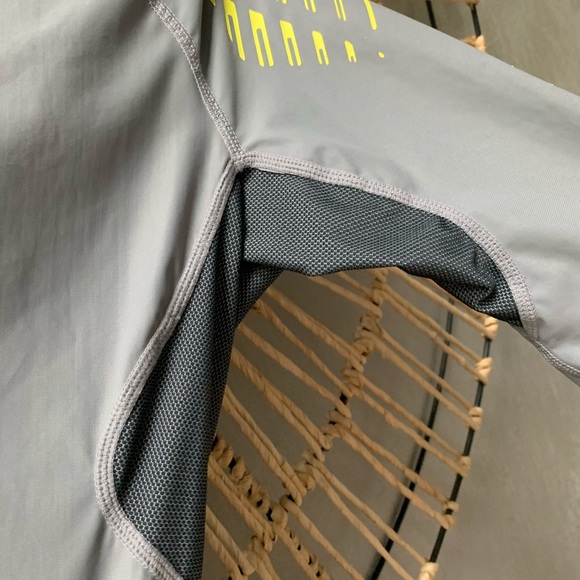 SOLD! Adidas Compression shirt - Picture 5 of 8